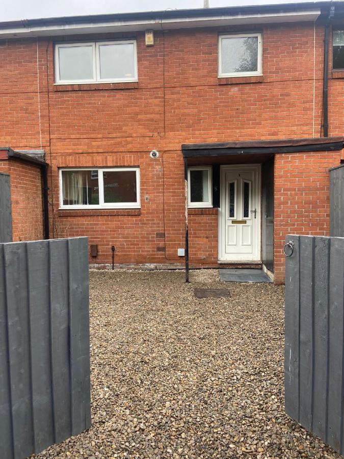 Manchester - Eccles - Business - Contractors - Families - Discounts Available Luaran gambar