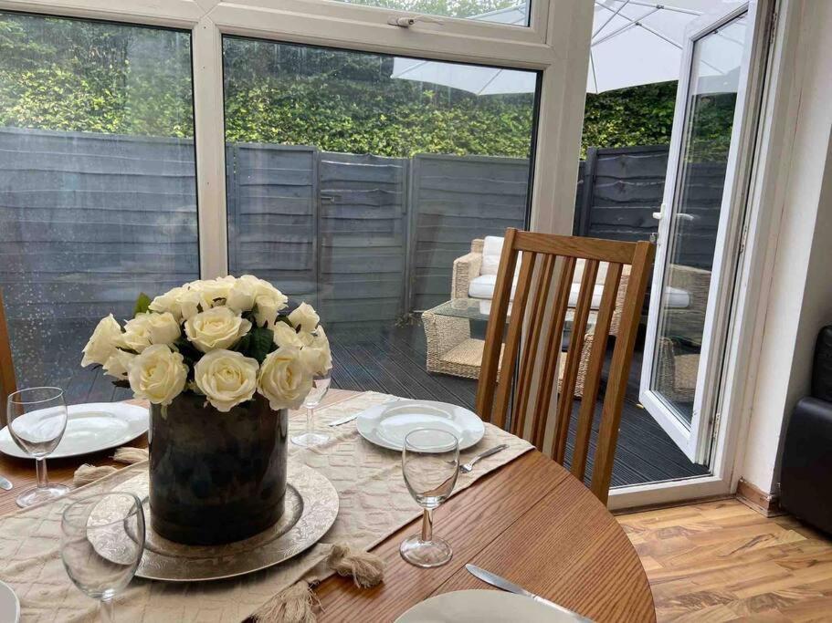 Manchester - Eccles - Business - Contractors - Families - Discounts Available Luaran gambar